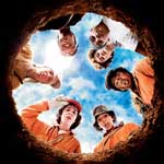 穴 / HOLES